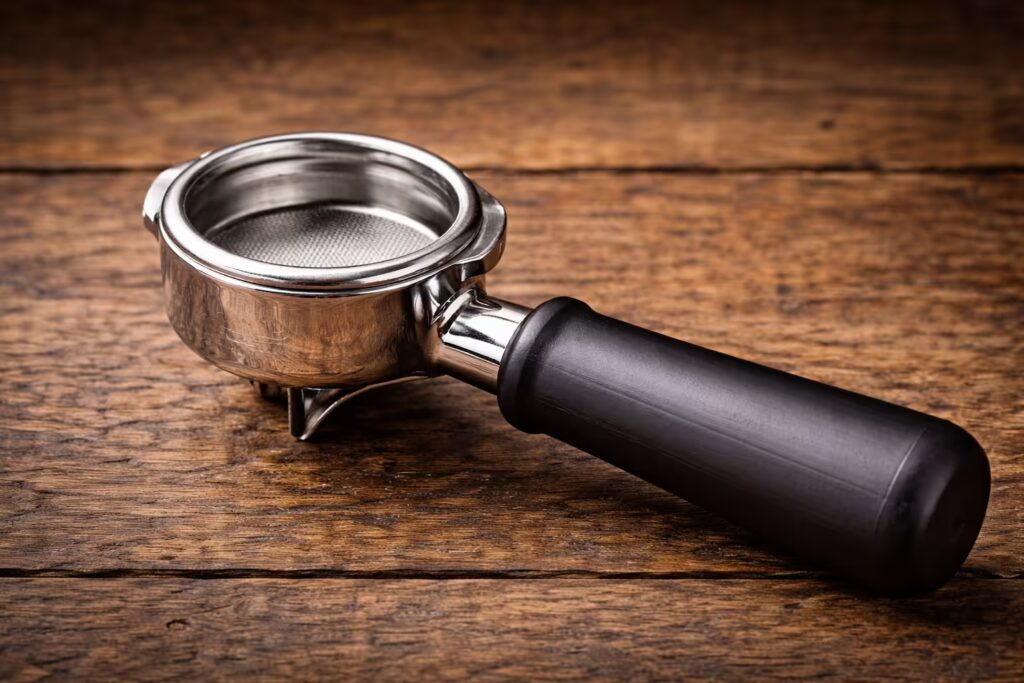 How to Dial In Coffee at Home (Drip, Pour-Over, Espresso) 16 Bottomless portafilter to spot channeling